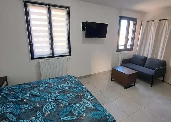 Chez Cess Apartment *